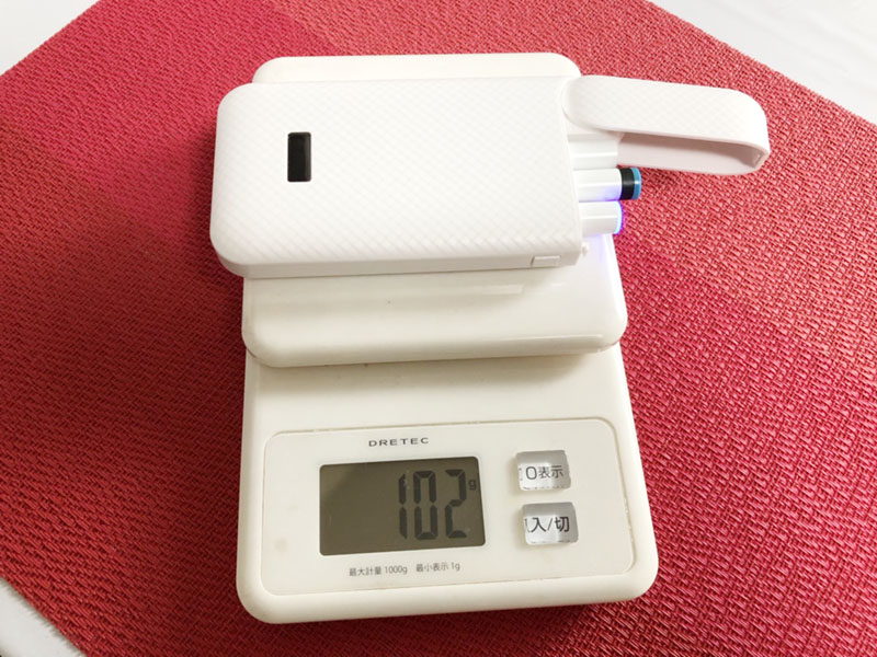 重さ102g